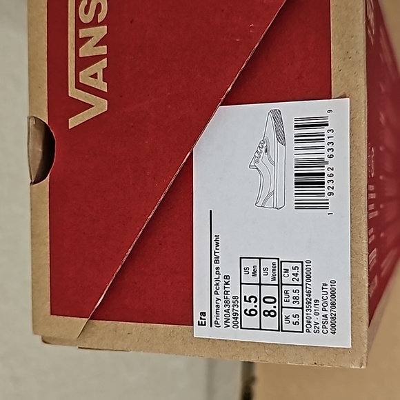 Vans - Picture 4 of 4